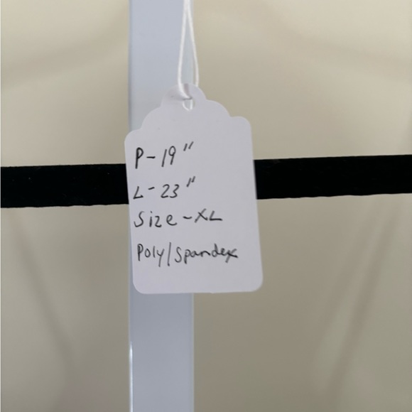 White V Neck Tee Shirt Dress with Pockets size Small - Picture 13 of 13